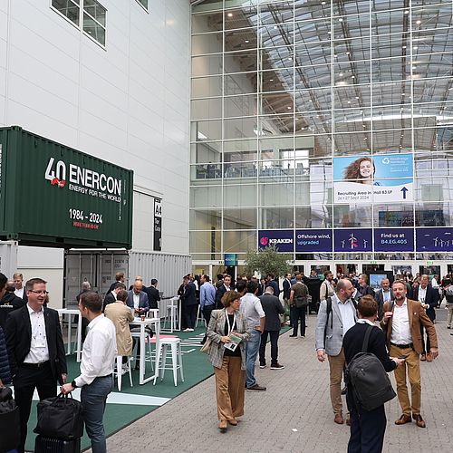 WindEnergy Hamburg 2024 / Atrium between Hall 1 and Hall4 